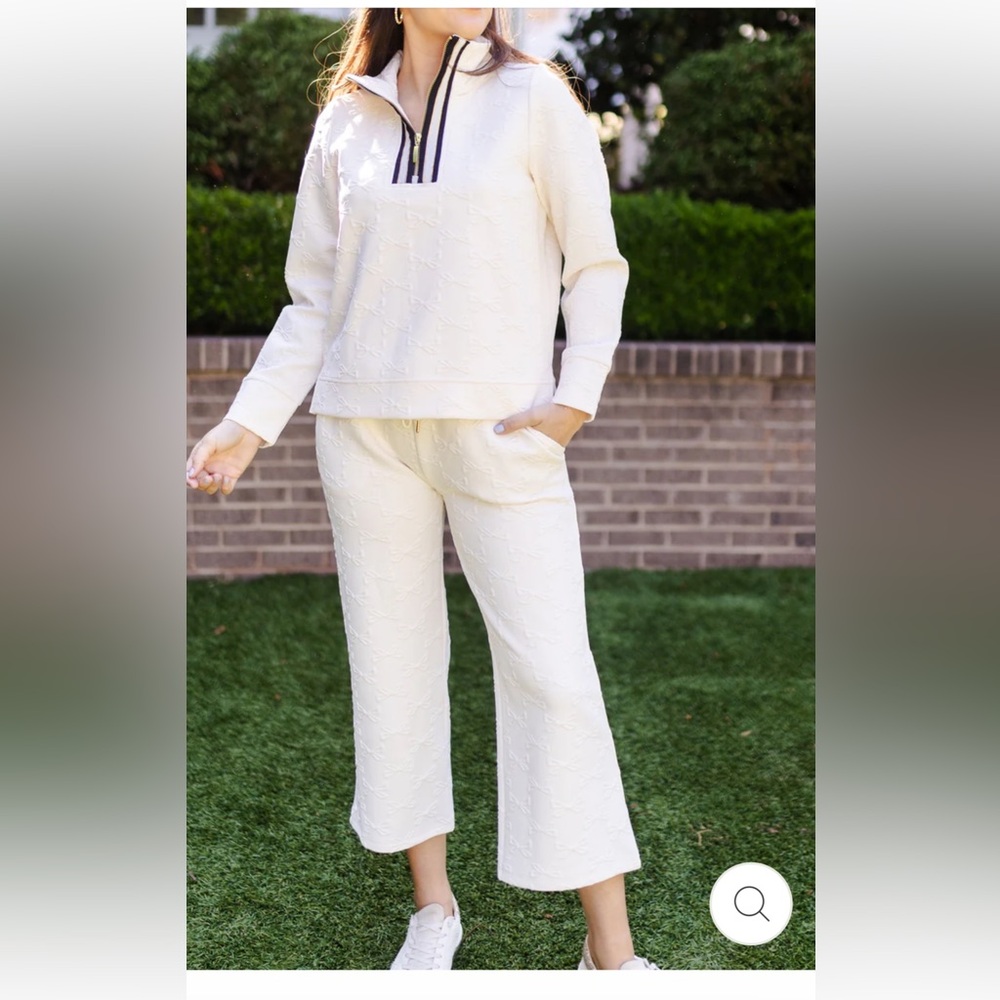 Women's Cream Pullover and Pants Set